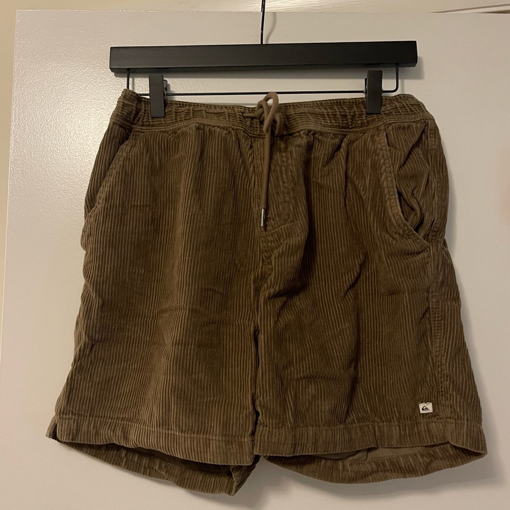 Quicksilver brown corduroy shorts